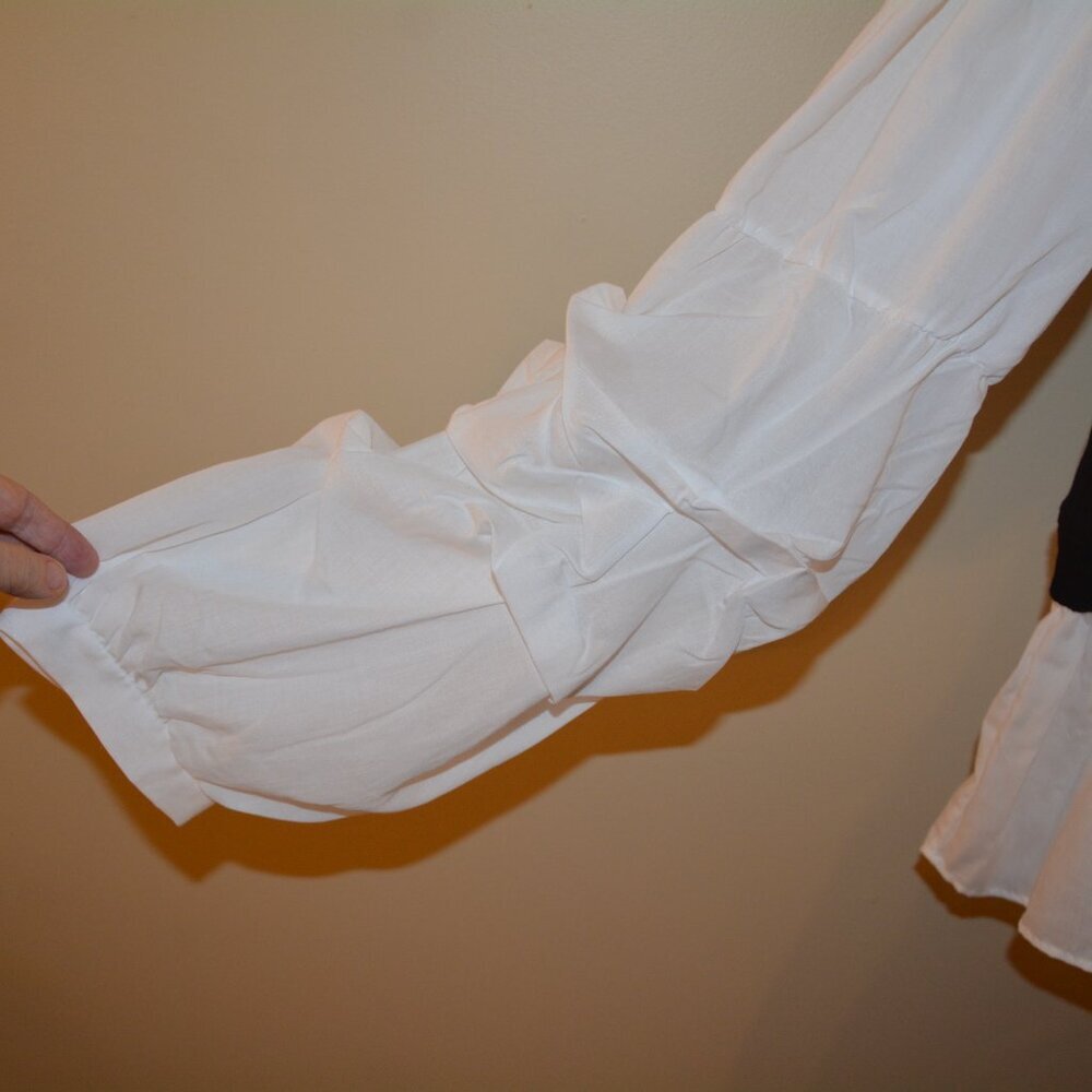 Women's Layered Sweater Vest Top Ruffled Blouse Black White NWOT - Picture 4 of 8